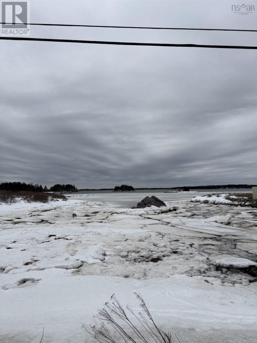 Property 12 of 15 of 28 Cross Road