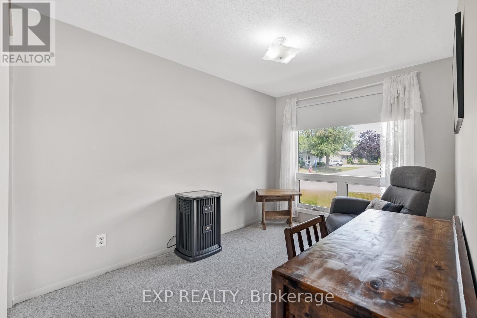 25 JUNO CRESCENT - 25