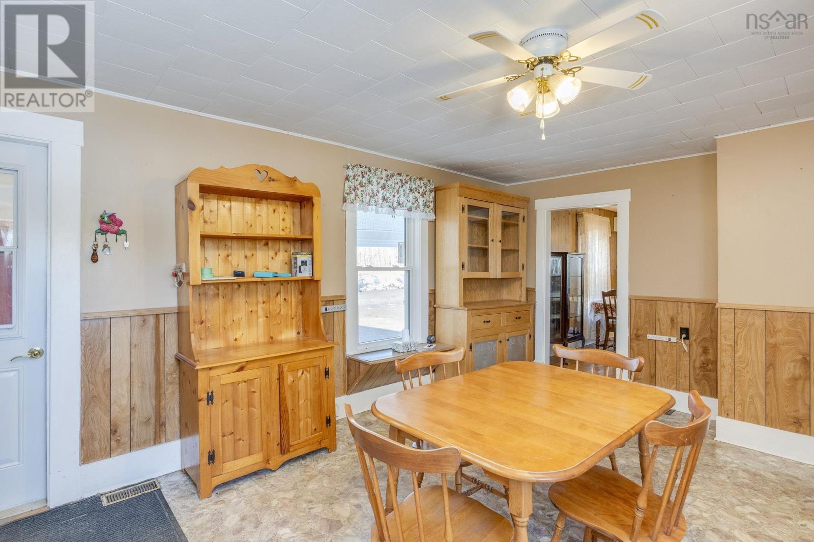 Property 11 of 38 of 7966 Highway 10