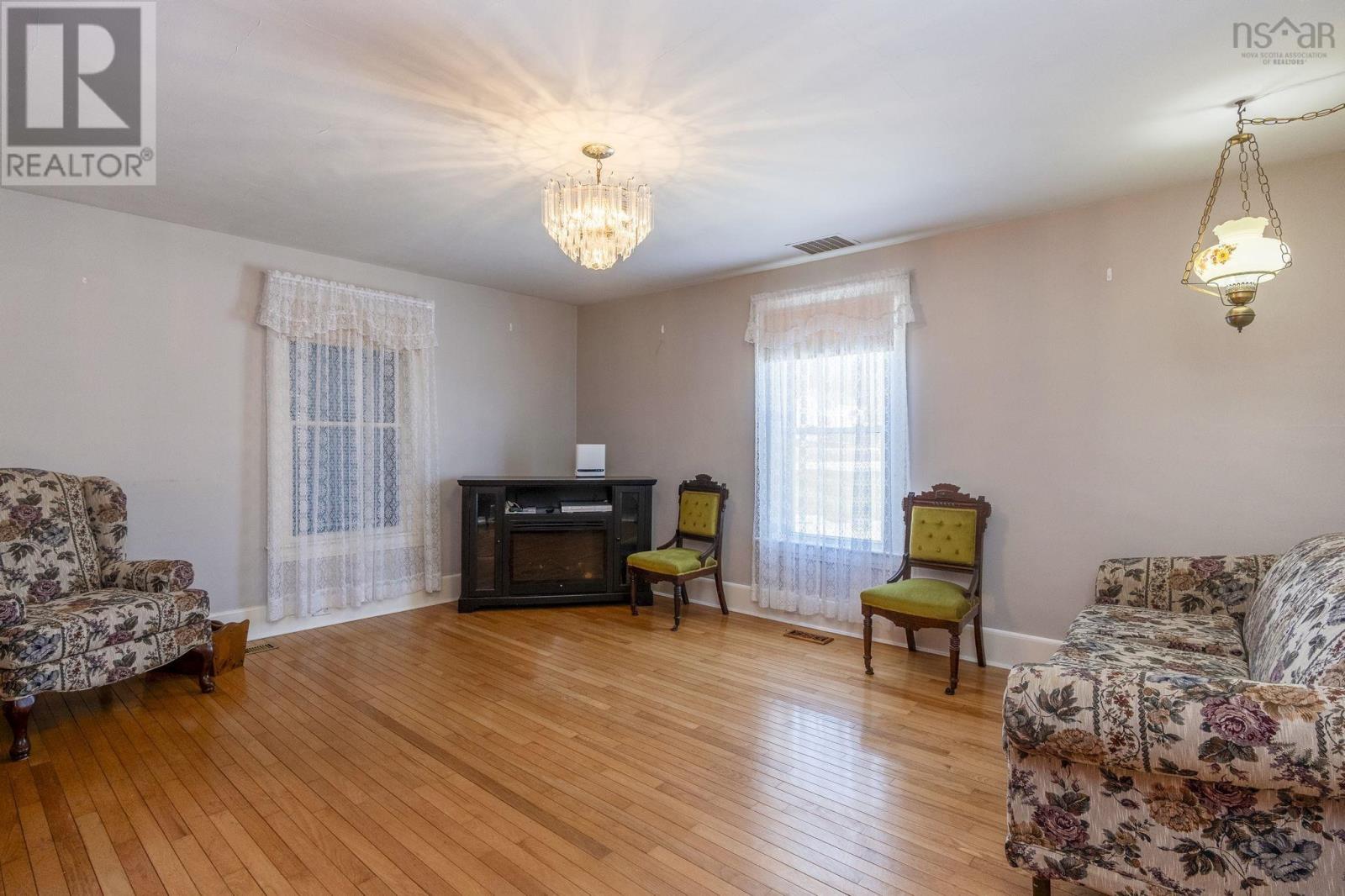 Property 14 of 38 of 7966 Highway 10