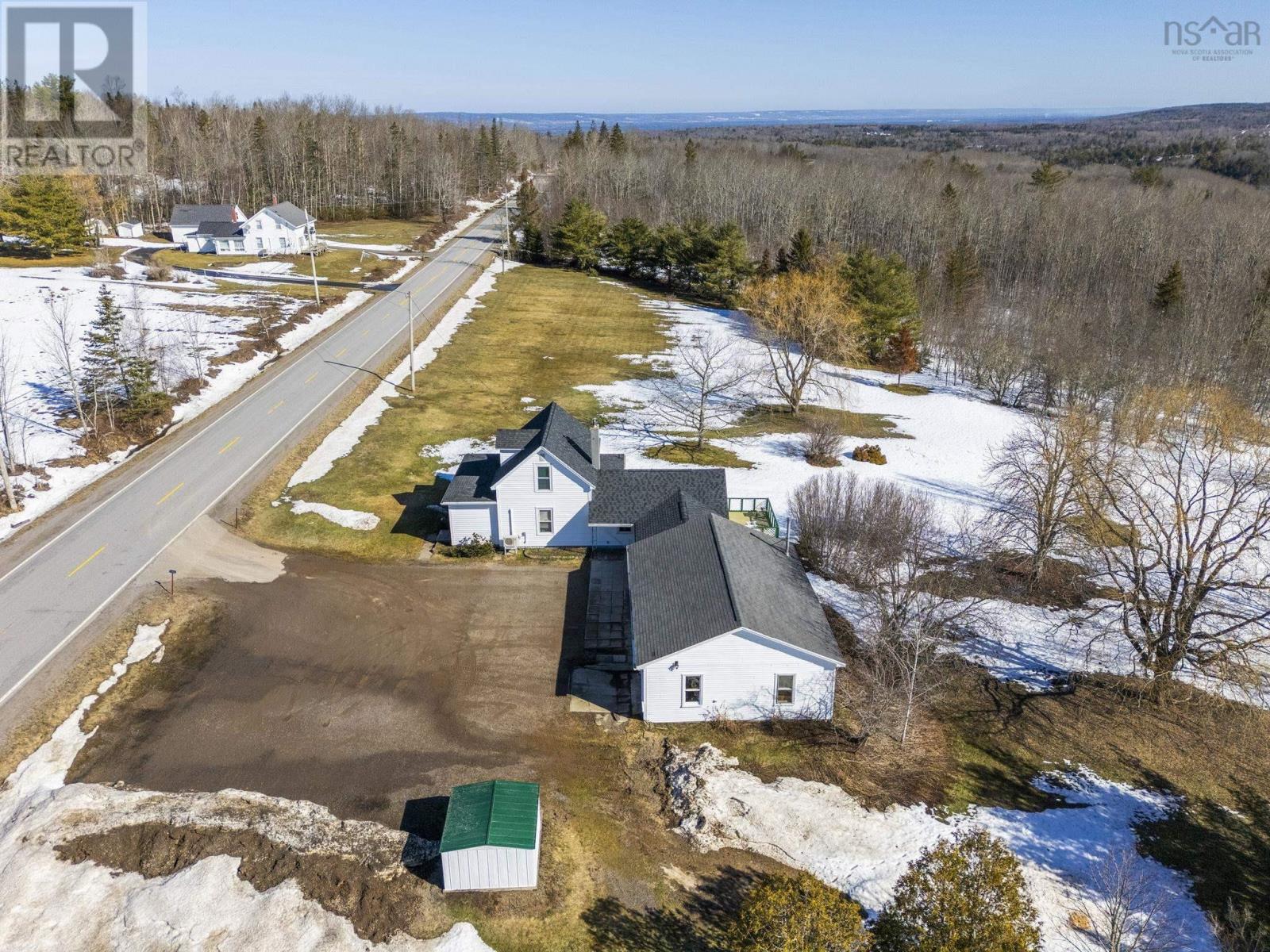 Property 34 of 38 of 7966 Highway 10