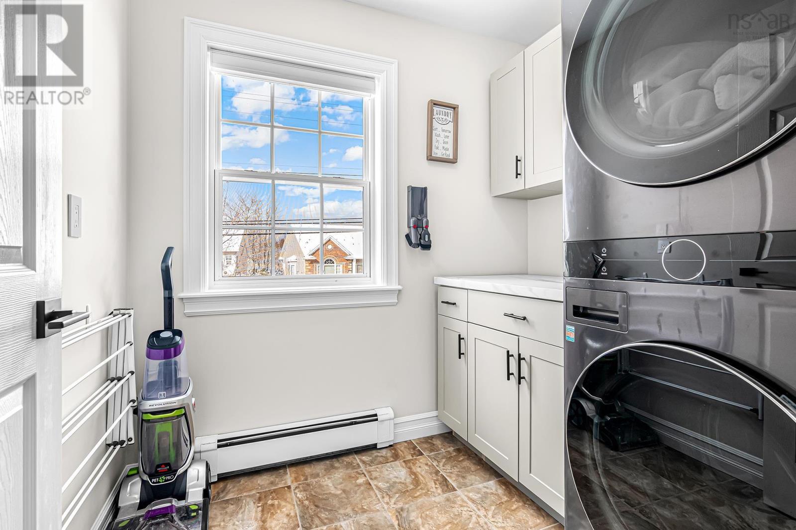 Property 27 of 48 of 361 Portland Hills Drive