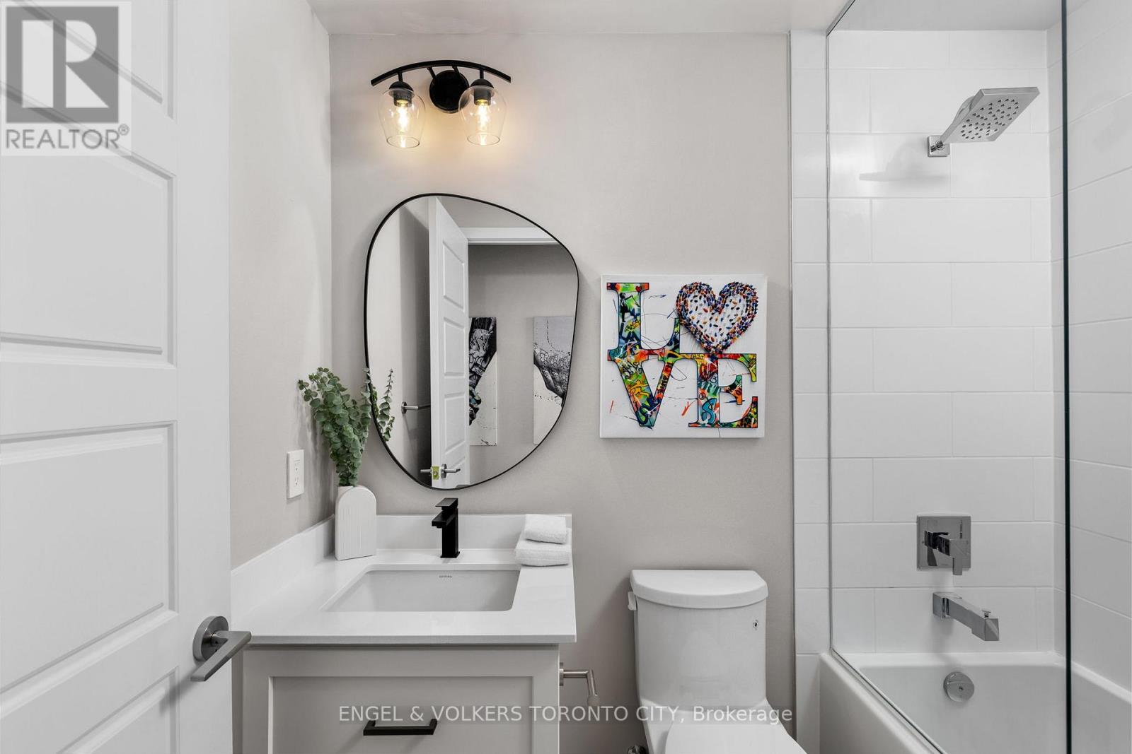 #110 317 BROWARD WAY - 26