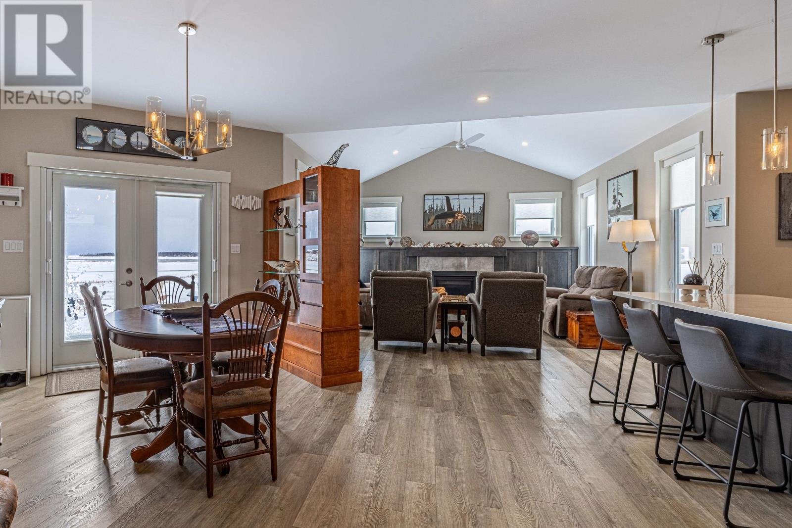 148 BLUE BAY Drive - 9