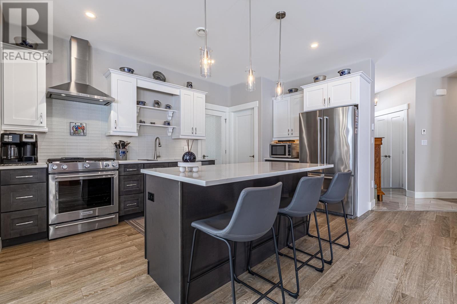 148 BLUE BAY Drive — photo 12
