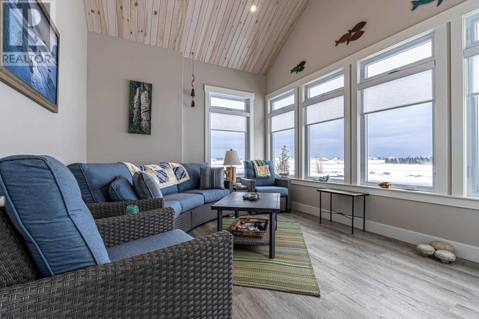 148 BLUE BAY Drive - 15