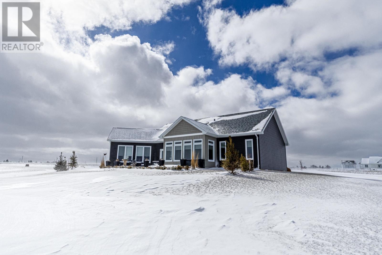 148 BLUE BAY Drive — photo 3