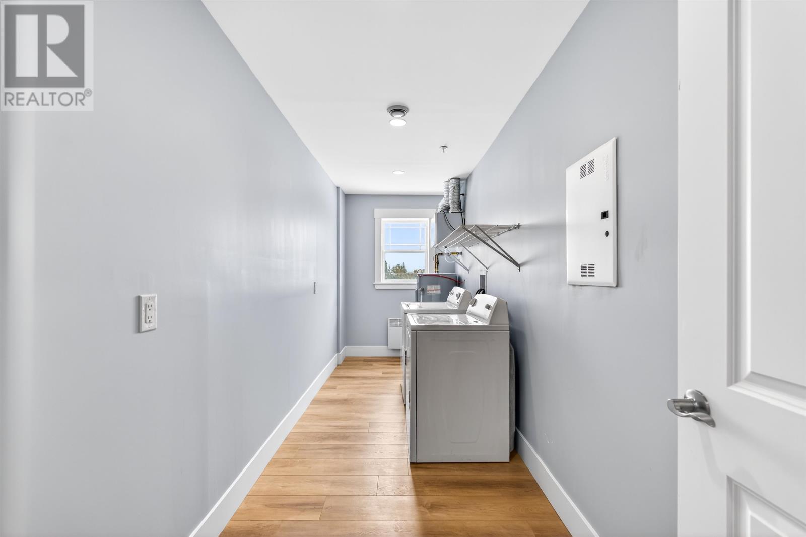 ##307 24 GILBERT DRIVE - 13