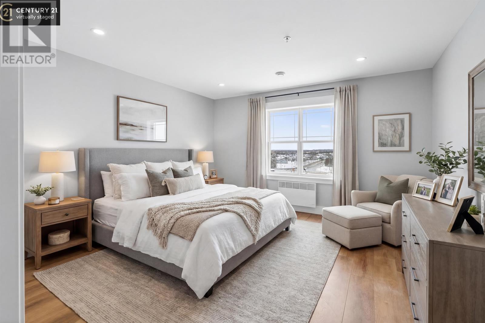 ##307 24 GILBERT DRIVE - 25