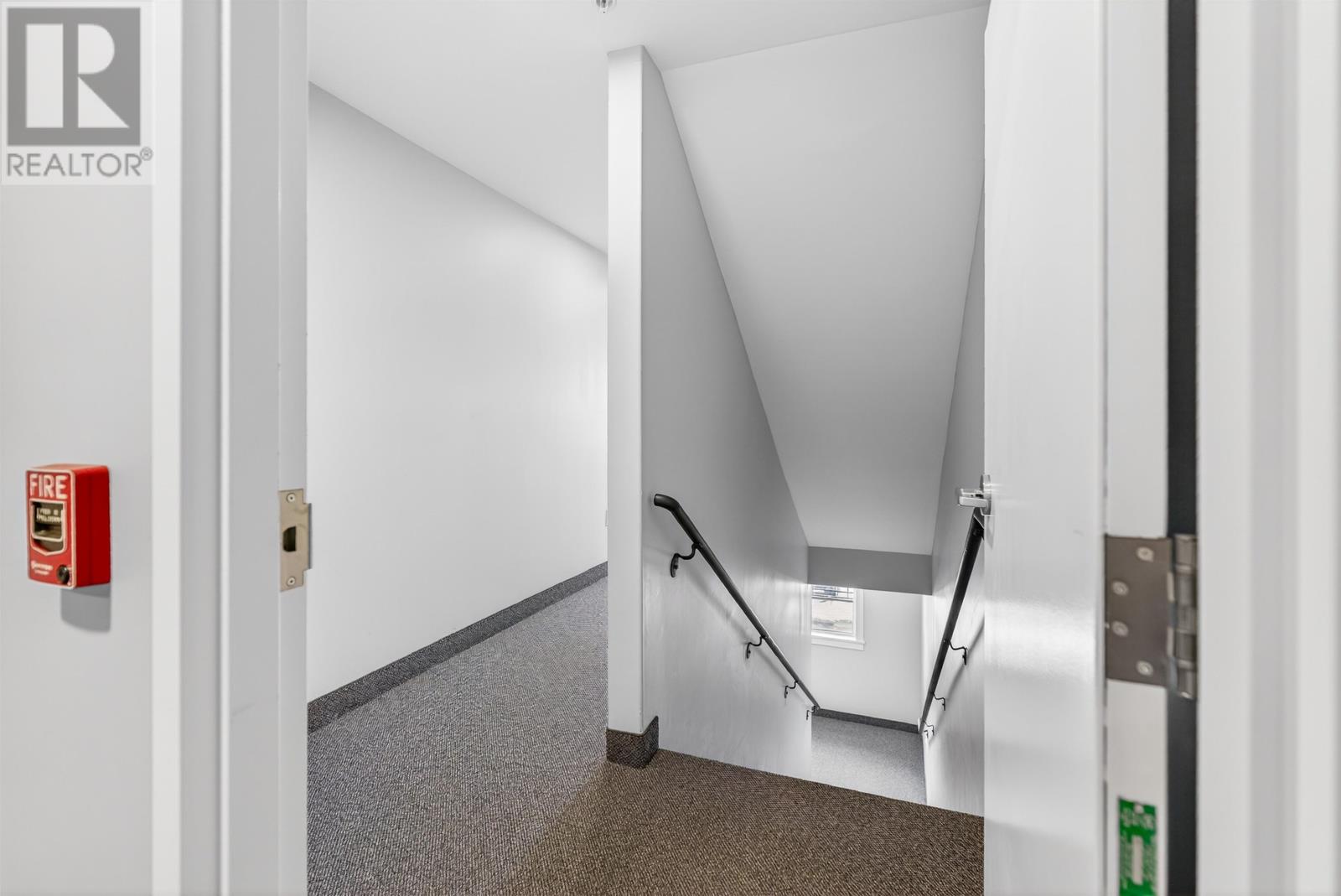 ##307 24 GILBERT DRIVE - 37