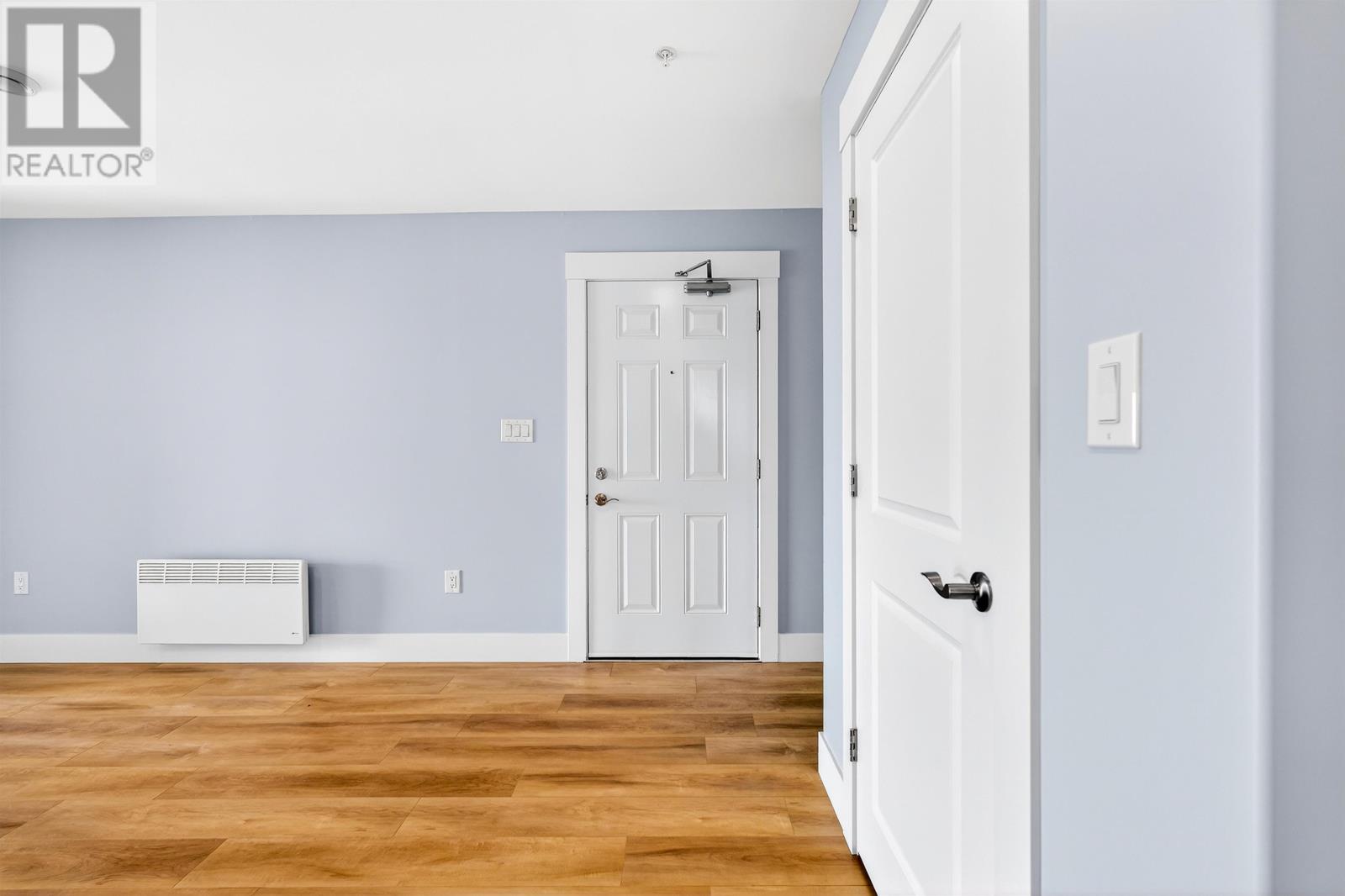 ##307 24 GILBERT DRIVE - 39