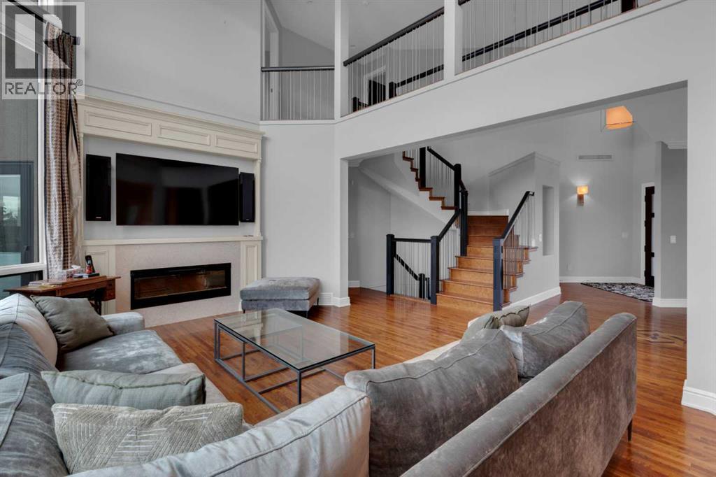 Single Family House for Sale in  Scimitar View NW Scenic Acres Calgary 