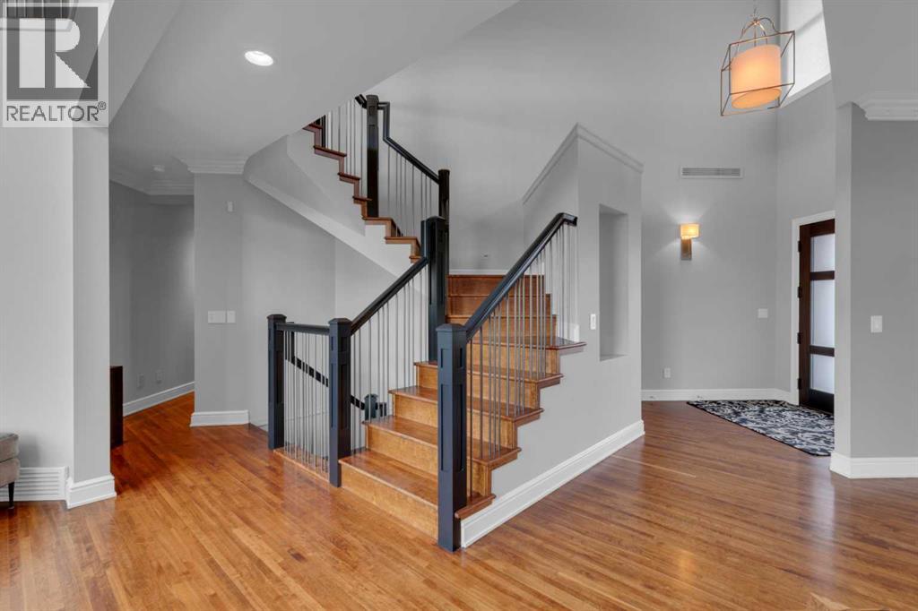 Single Family House for Sale in  Scimitar View NW Scenic Acres Calgary 