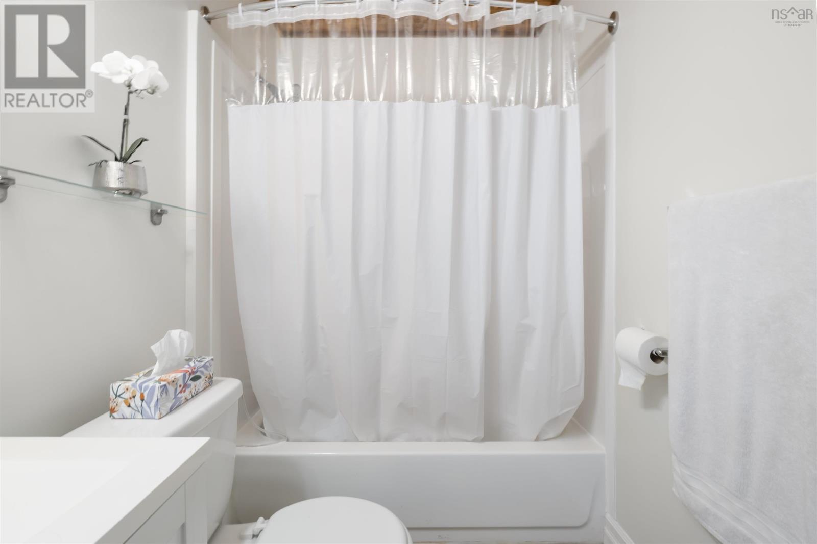 Property 17 of 29 of 117 Cavendish Road