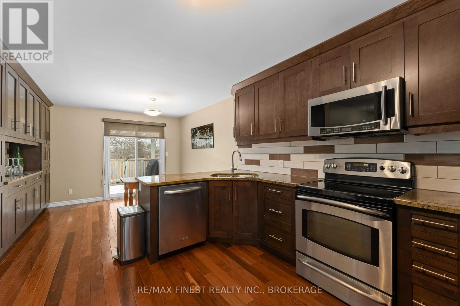 75 BARKER DRIVE - 12