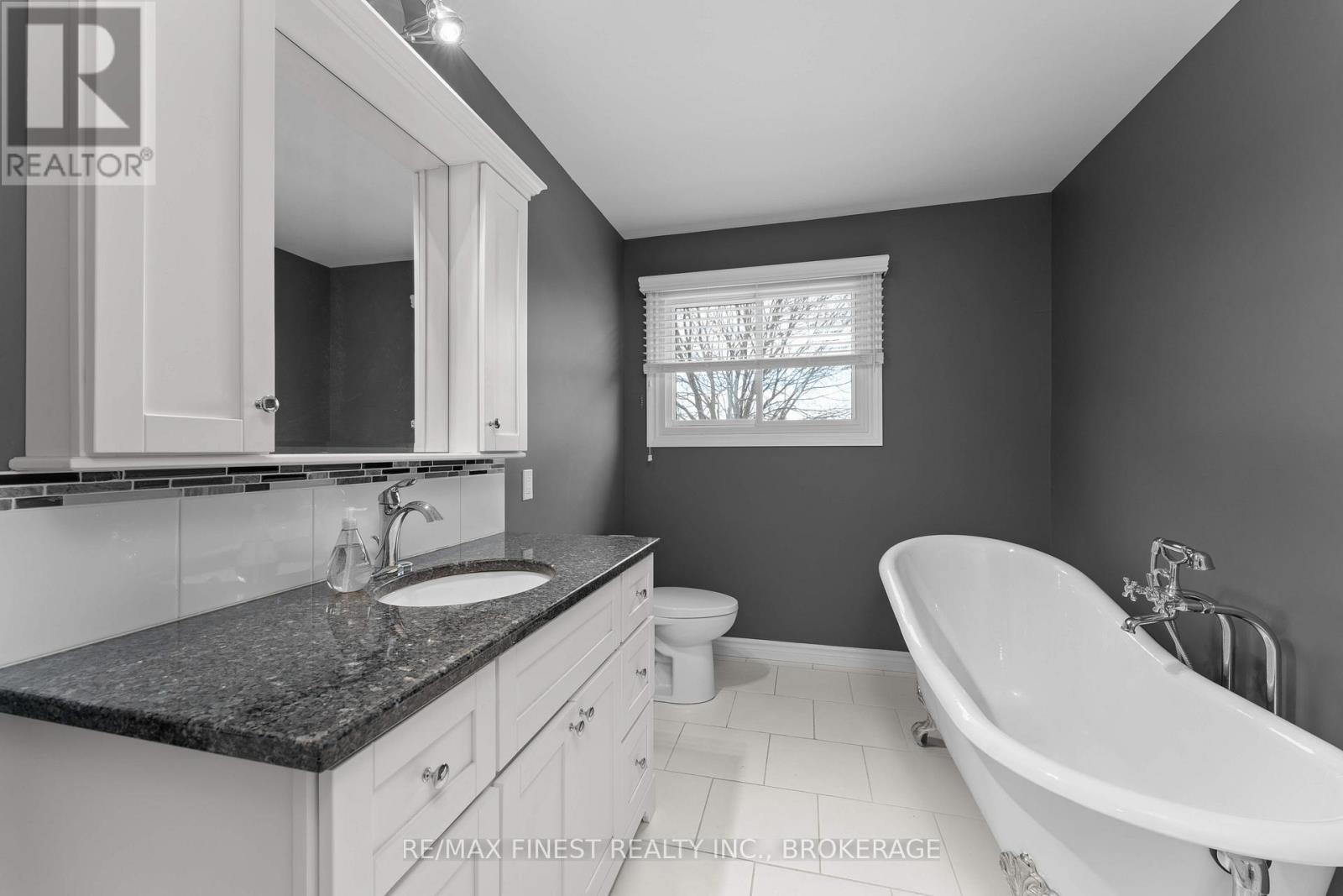 75 BARKER DRIVE - 18