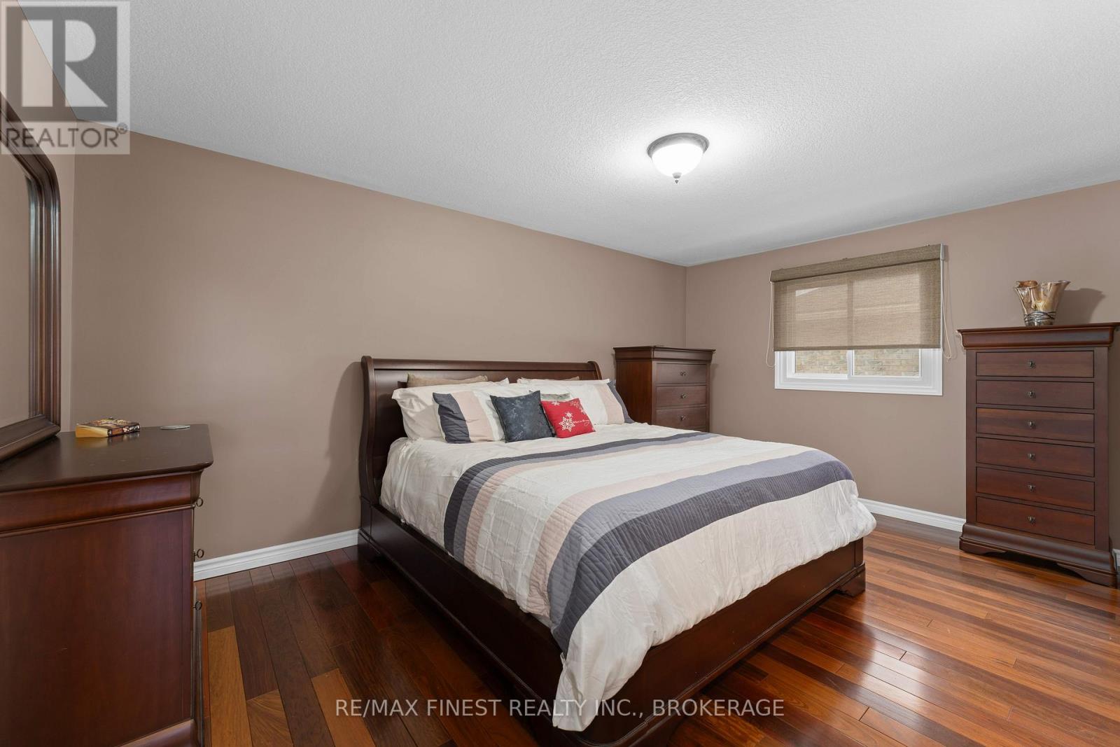 75 BARKER DRIVE - 23