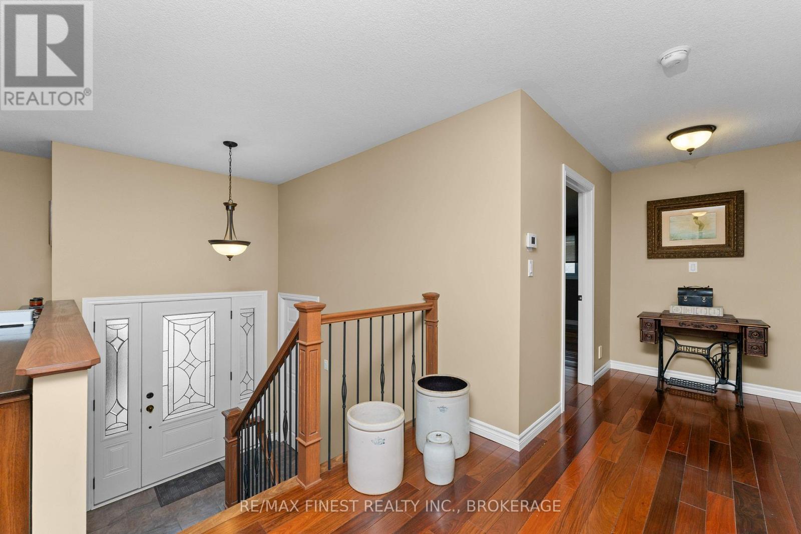 75 BARKER DRIVE - 4
