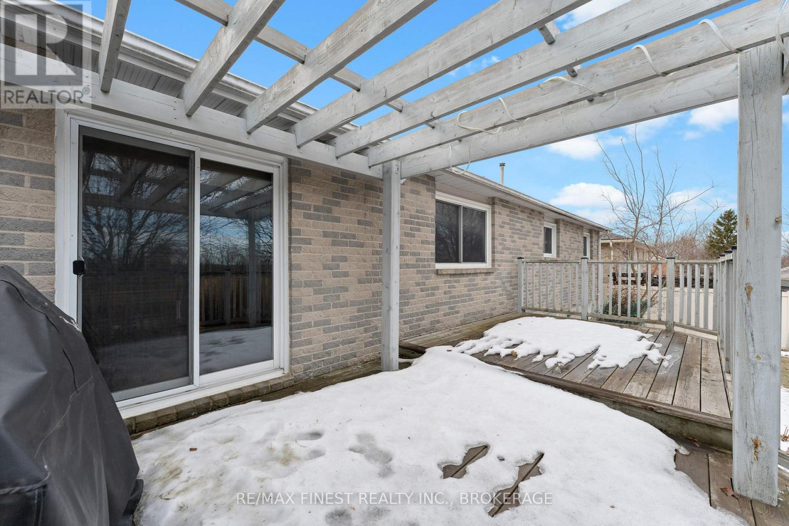75 BARKER DRIVE - 42