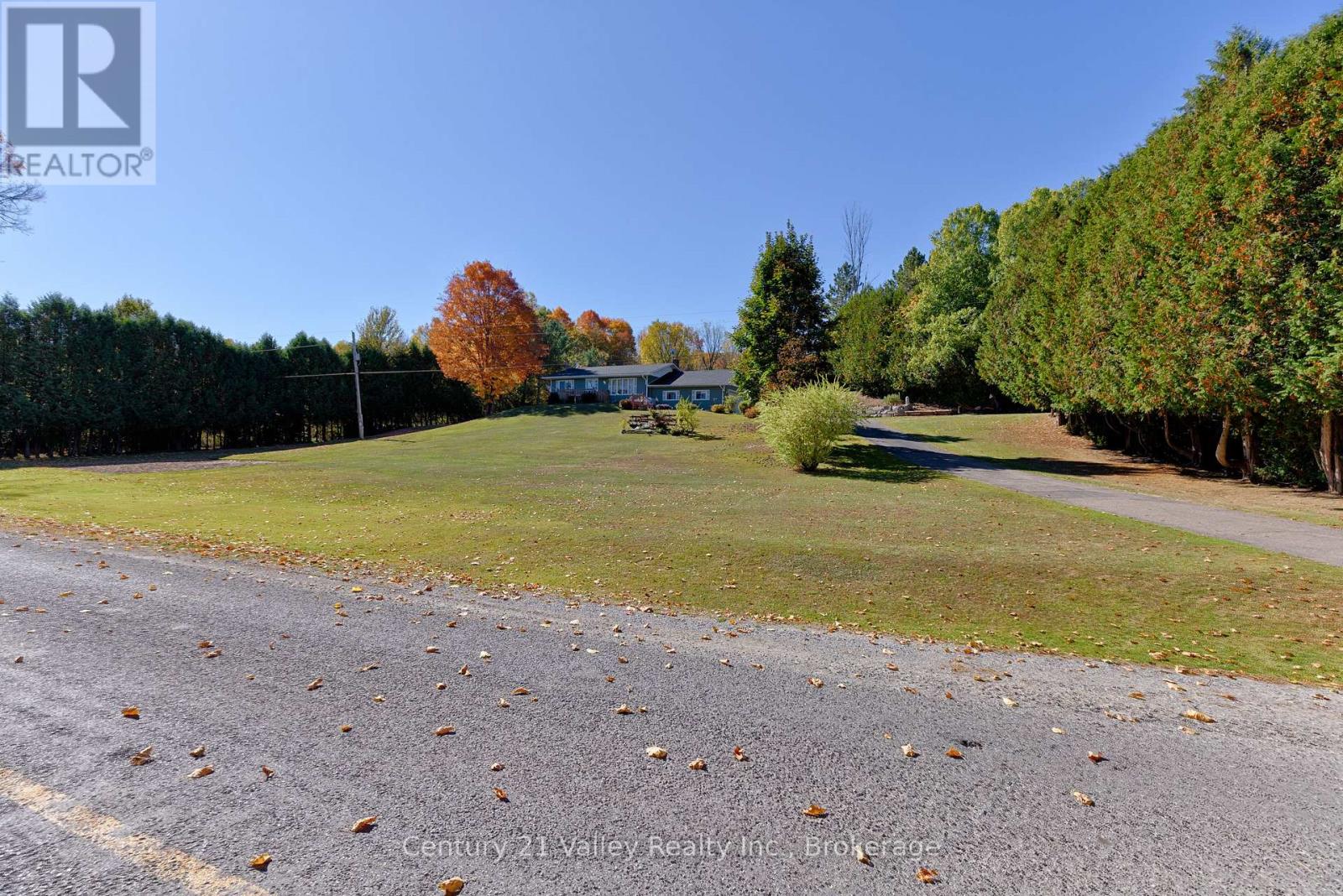 255 FLAT ROAD - 2