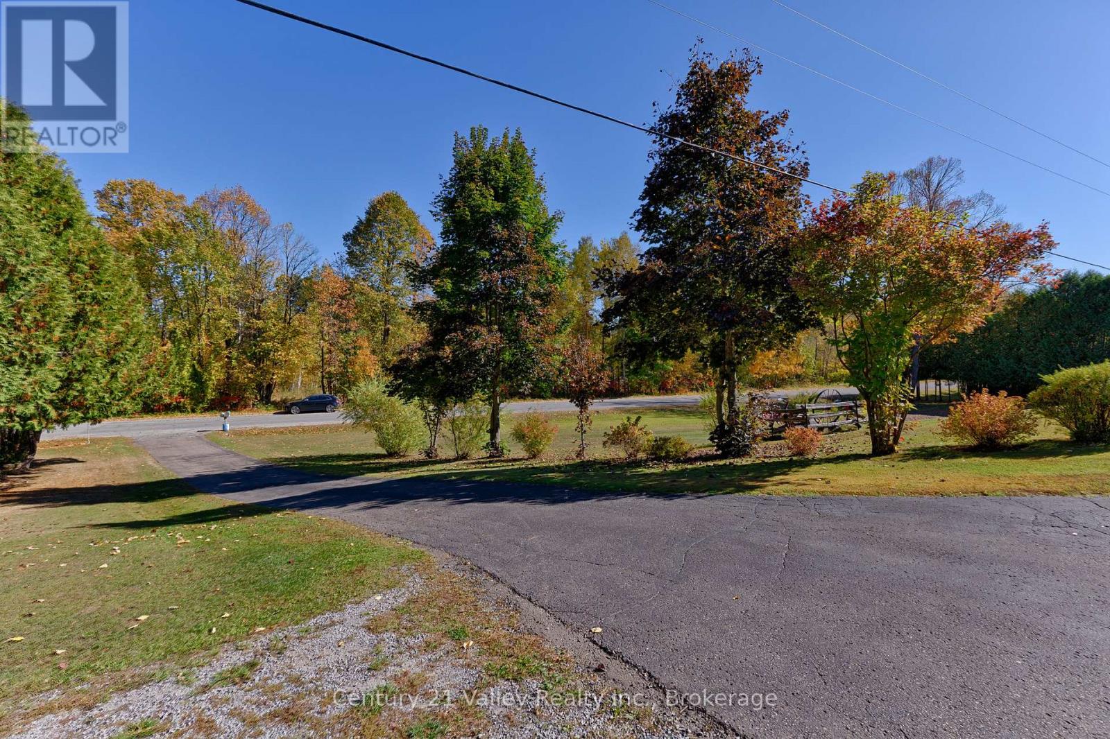 255 FLAT ROAD - 6