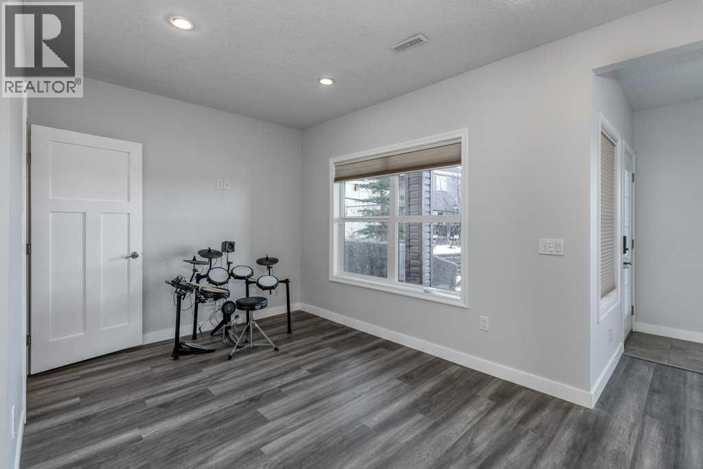 128 Sunset Park, Cochrane