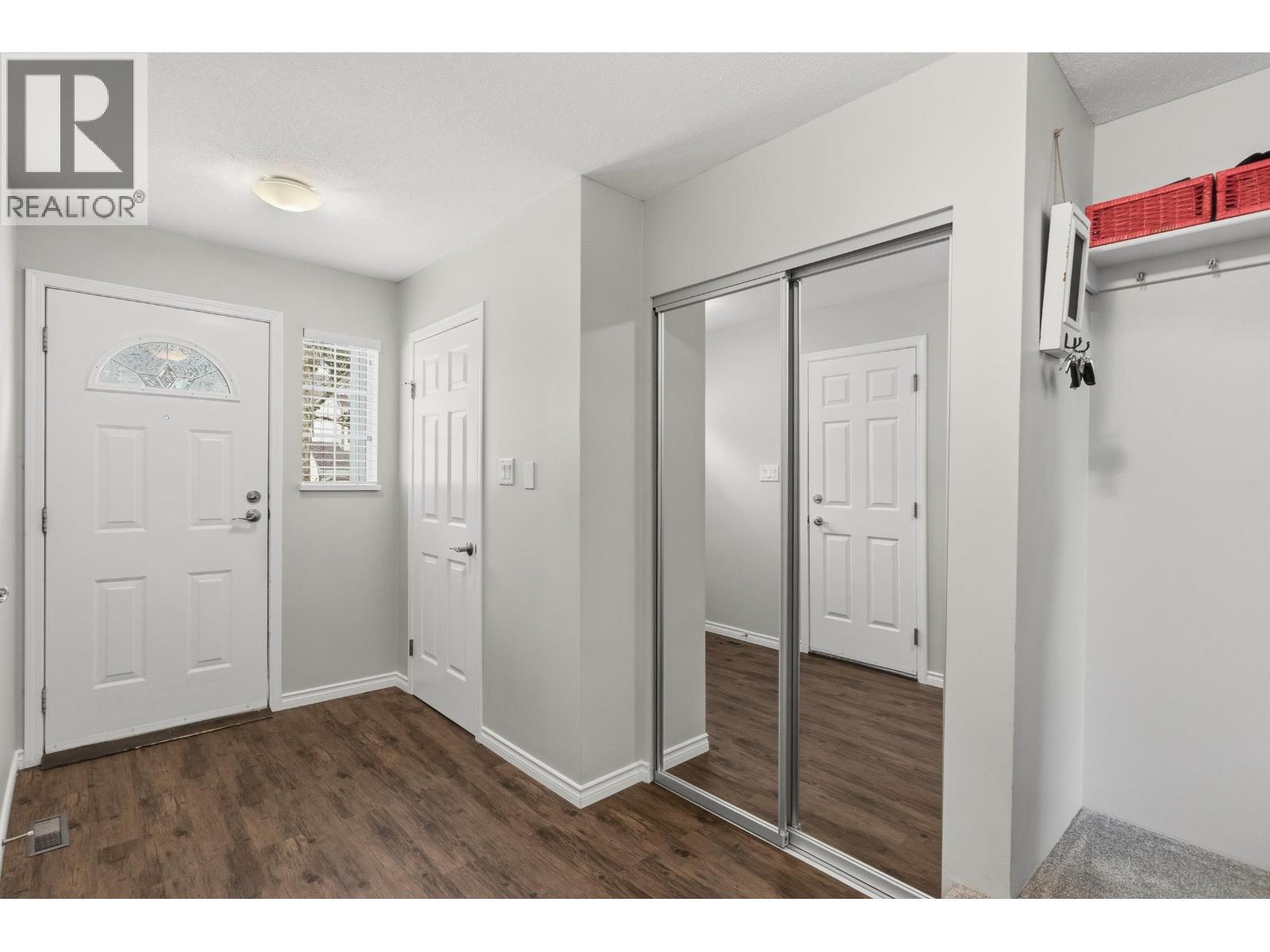 46 3939 INDIAN RIVER DRIVE, North Vancouver