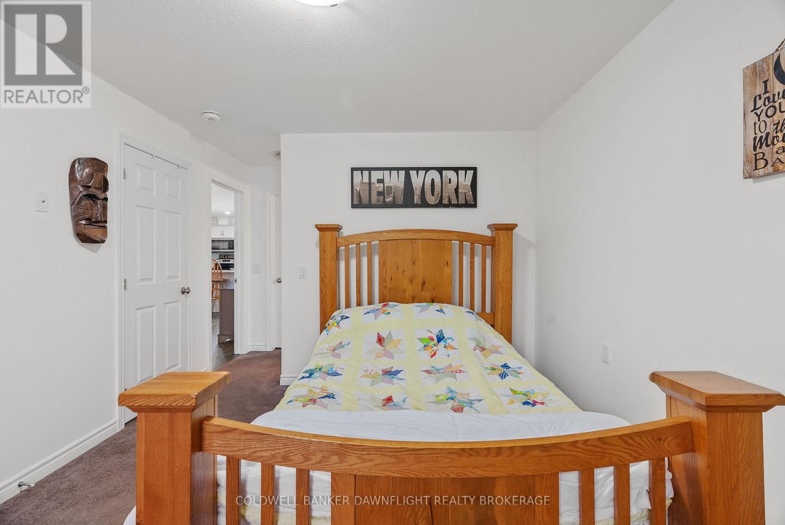18 DEVON DRIVE — photo 23