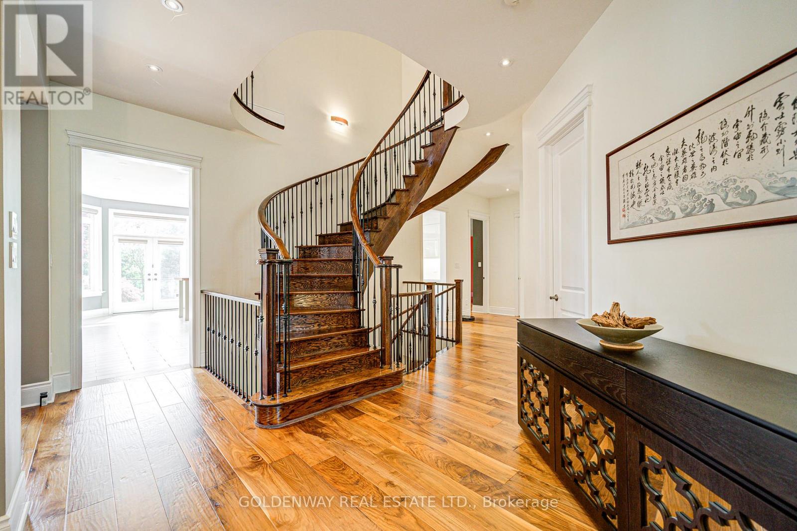 229 HUNTERWOOD CHASE - 10