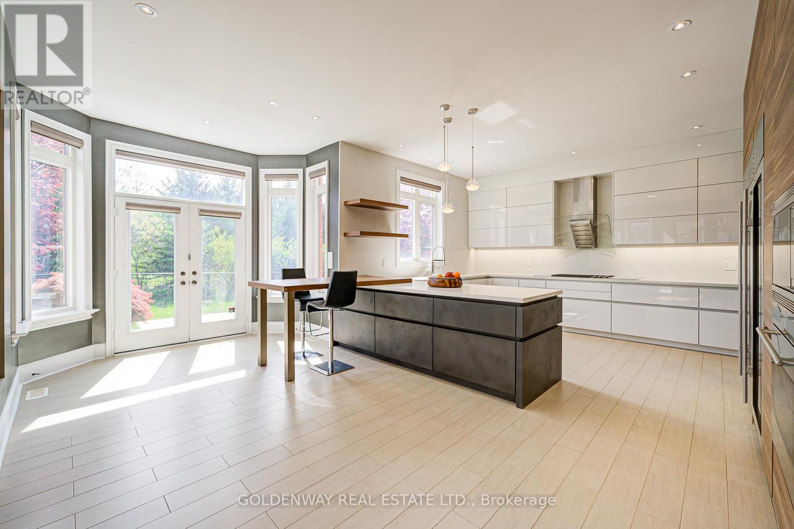 229 HUNTERWOOD CHASE - 12