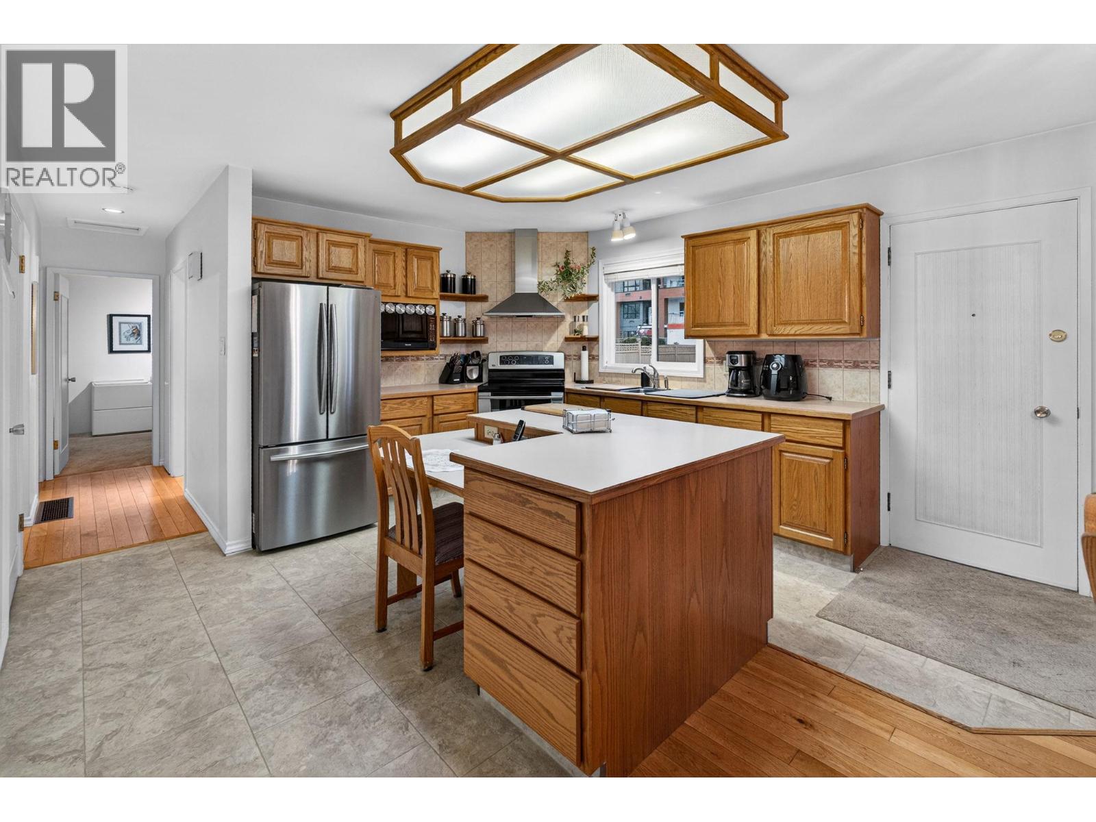  500 Mcdonald Road, Kelowna