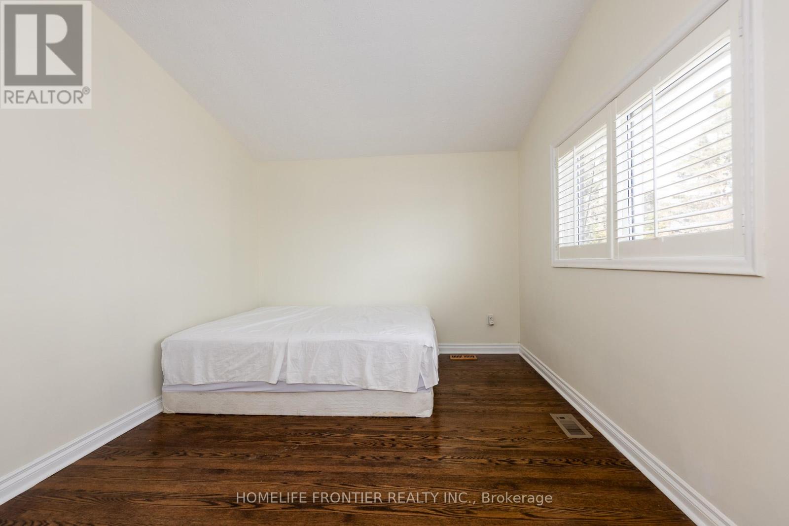 3223 CONSTITUTION BOULEVARD - 23