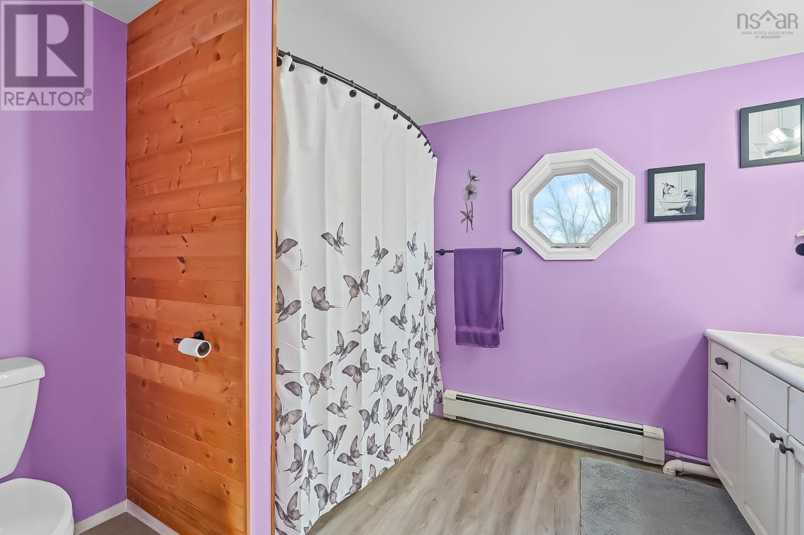 Property 21 of 43 of 114 Bog Road