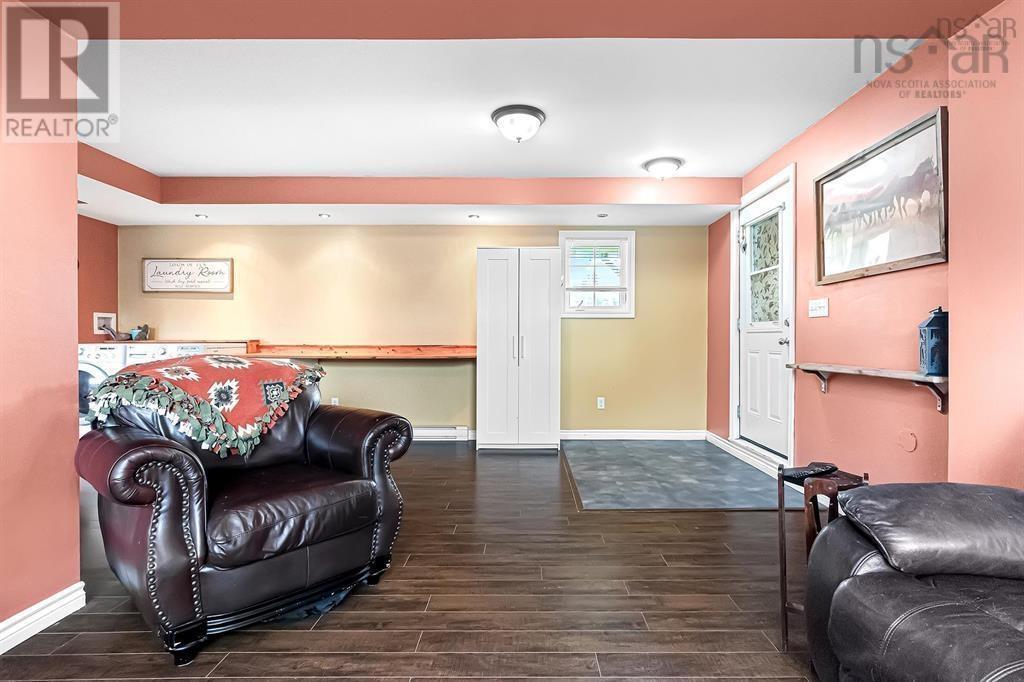 Property 20 of 38 of 579 Highway 1