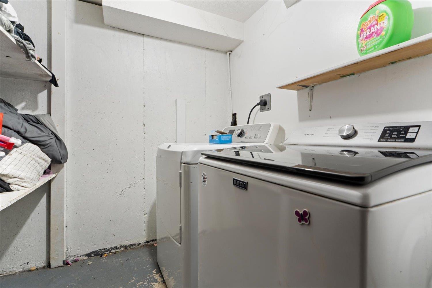 33919 VICTORY BOULEVARD, Abbotsford