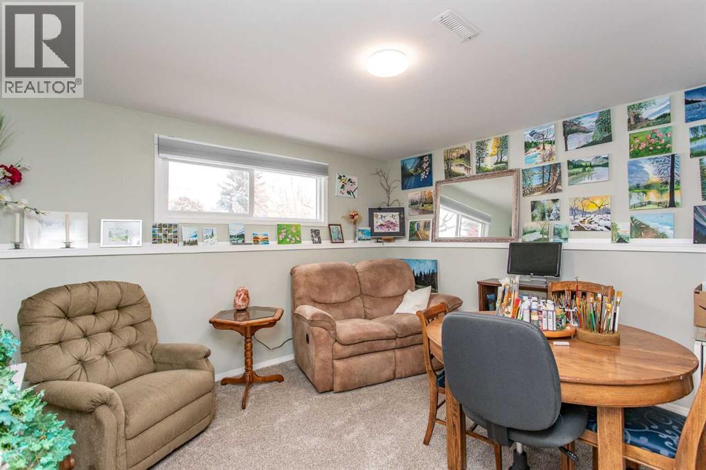 10 Patterson Crescent, Red Deer