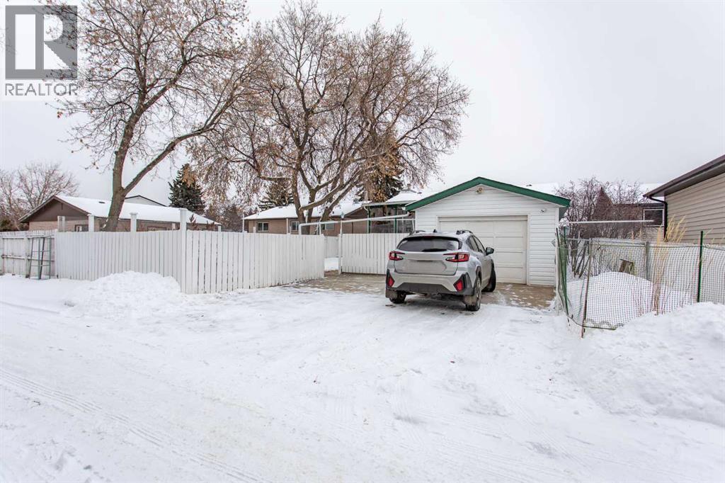 10 Patterson Crescent, Red Deer