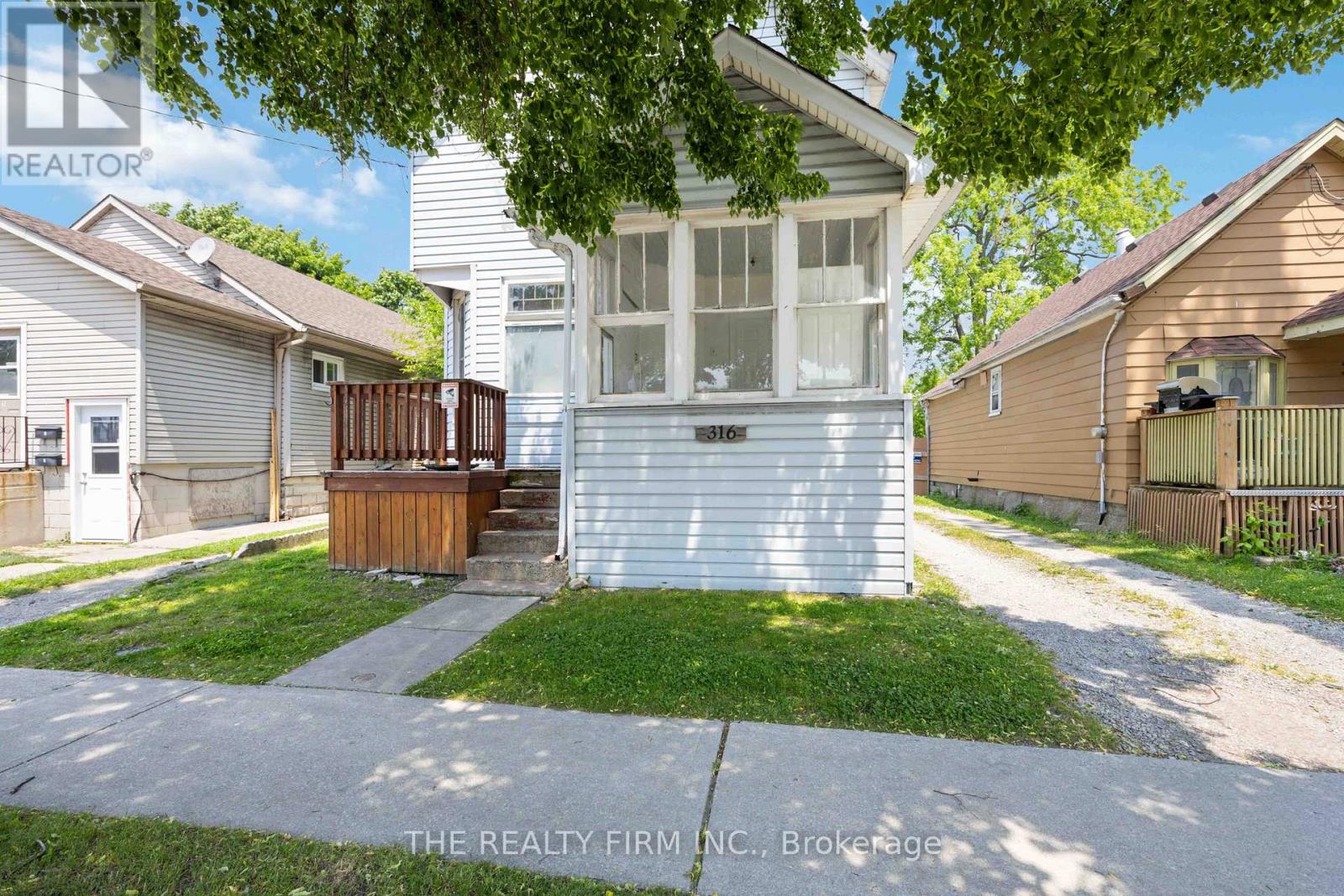 316 CONFEDERATION STREET