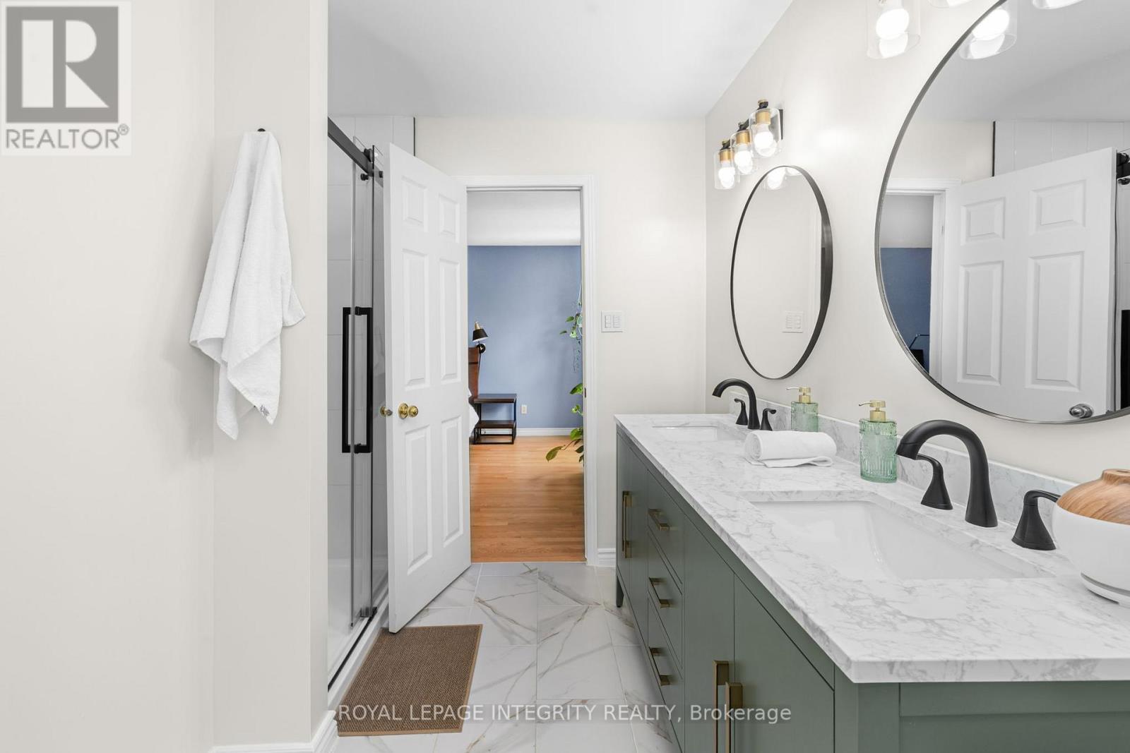 4 HACKETT STREET, Ottawa, Ontario