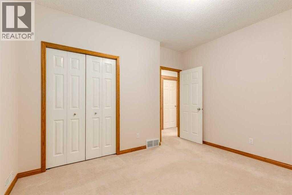 Single Family House Bungalow for Sale in  Rocky Ridge Circle NW Rocky Ridge Calgary 