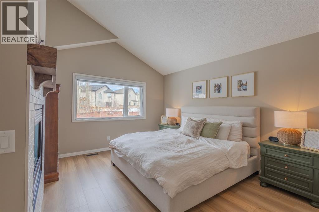 Single Family House Bungalow for Sale in  Rocky Ridge Circle NW Rocky Ridge Calgary 