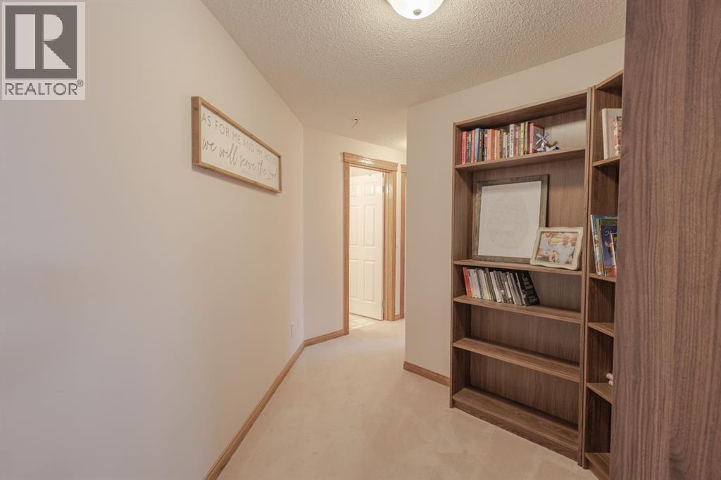 Single Family House Bungalow for Sale in  Rocky Ridge Circle NW Rocky Ridge Calgary 