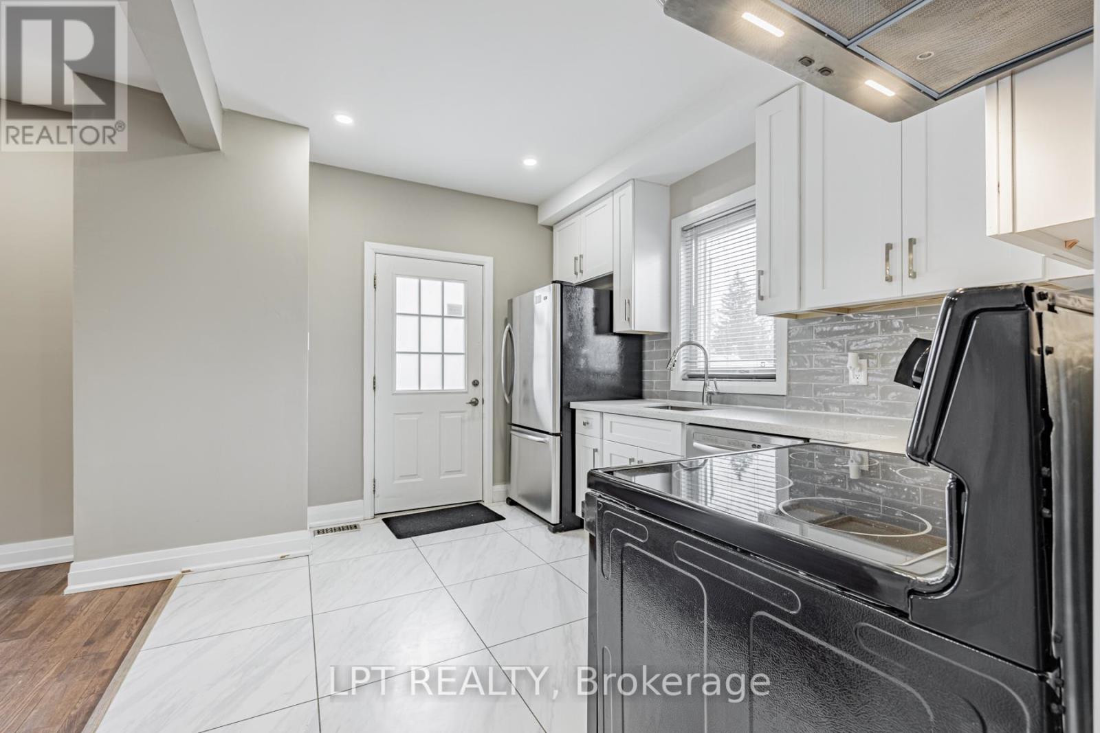 201 RITSON ROAD S - 21
