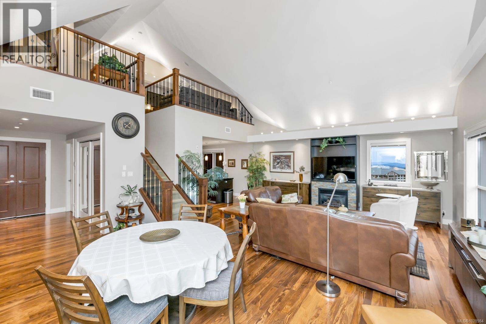 #802 1400 Lynburne Pl - 8