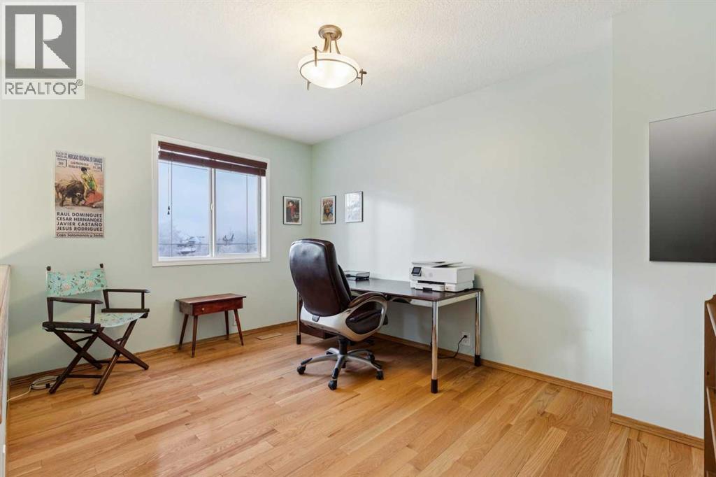 Single Family House for Sale in  Mt Brewster Circle SE McKenzie Lake Calgary 