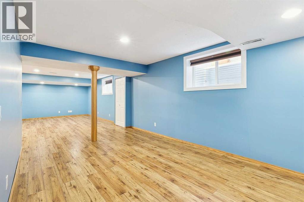 Single Family House for Sale in  Mt Brewster Circle SE McKenzie Lake Calgary 