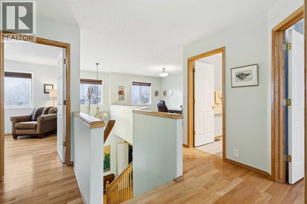 Single Family House for Sale in  Mt Brewster Circle SE McKenzie Lake Calgary 