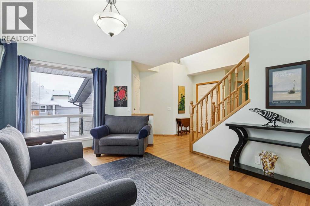 Single Family House for Sale in  Mt Brewster Circle SE McKenzie Lake Calgary 