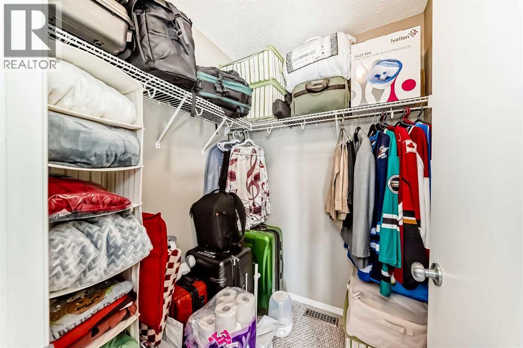 Single Family House for Sale in  Elgin Gardens SE McKenzie Towne Calgary 