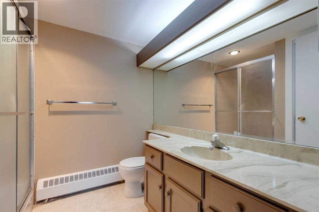 Single Family House for Sale in    Street NW Varsity Calgary 